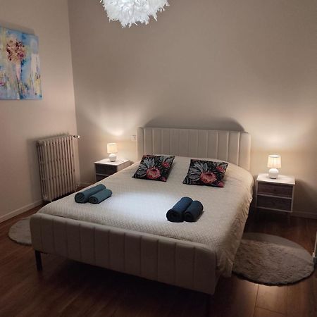Castel De Satoya Apartment แบลฟอร์ ภายนอก รูปภาพ