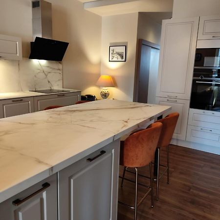 Castel De Satoya Apartment แบลฟอร์ ภายนอก รูปภาพ